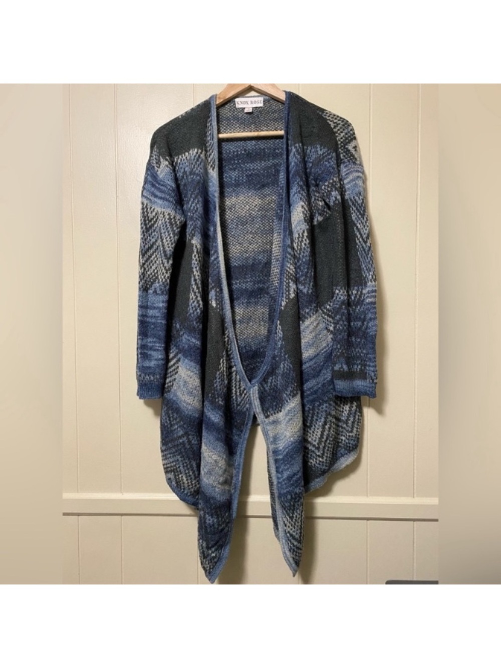 Knox Rose Blue and Gray Open-Front Patterned Cardigan